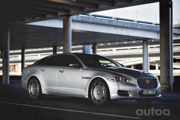 Jaguar XJ