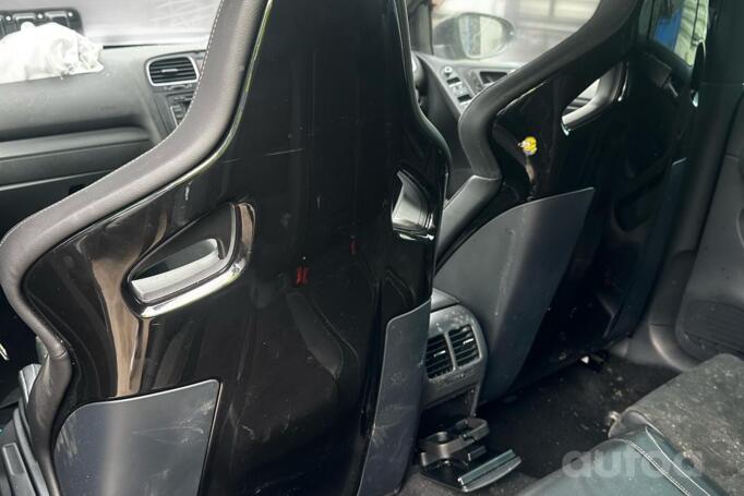 Volkswagen Golf 6 generation R hatchback 5-doors