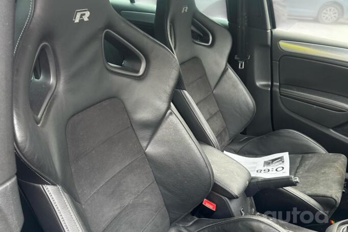 Volkswagen Golf 6 generation R hatchback 5-doors