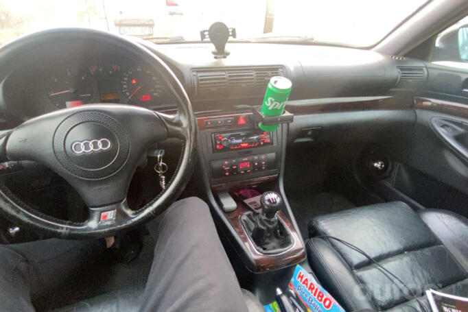 Audi A4 B5 [restyling] Avant wagon 5-doors