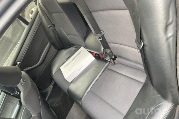 BMW 3 Series E46 [restyling] Sedan