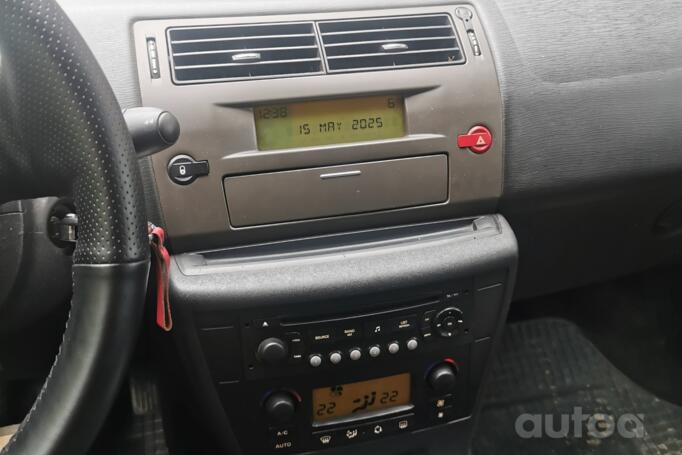Citroen C4 1 generation [restyling] Hatchback 5-doors
