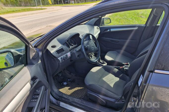 Opel Astra H [restyling]