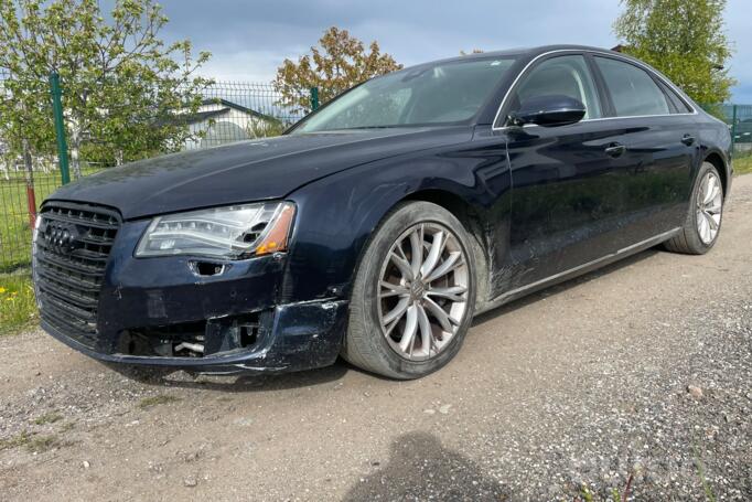 Audi A8 D4/4H Sedan
