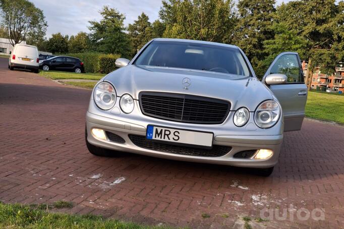 Mercedes-Benz E-Class W211 Sedan