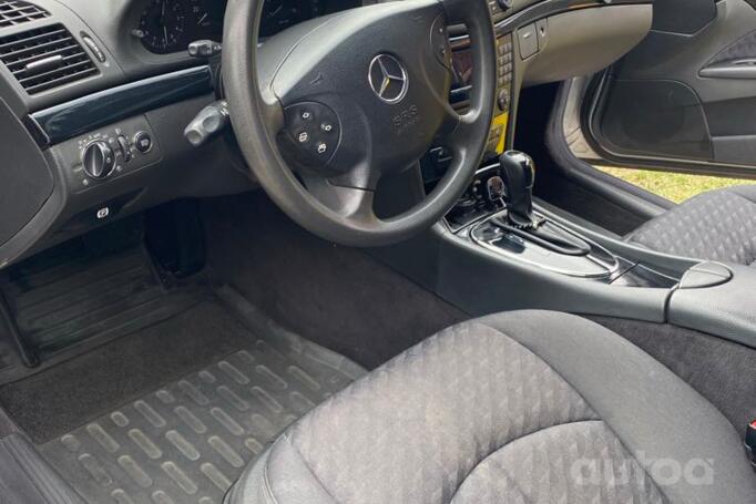 Mercedes-Benz E-Class W211 Sedan