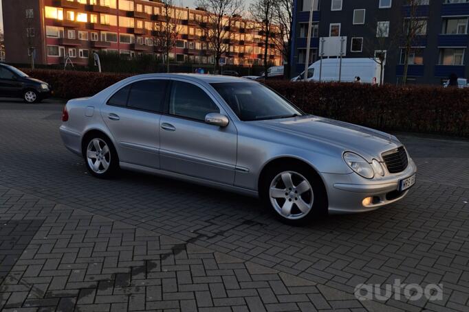 Mercedes-Benz E-Class W211 Sedan