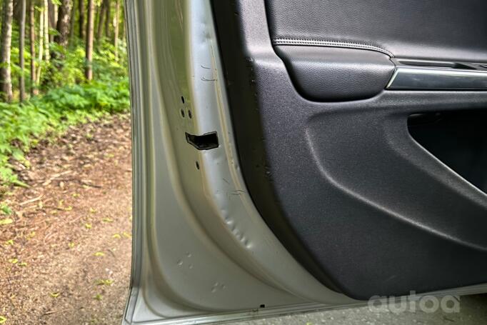Volvo S60 2 generation [restyling] Sedan 4-doors