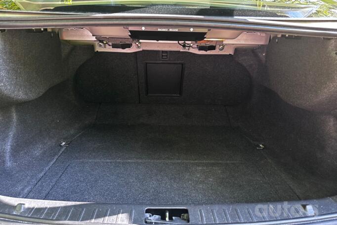 Volvo S60 2 generation [restyling] Sedan 4-doors
