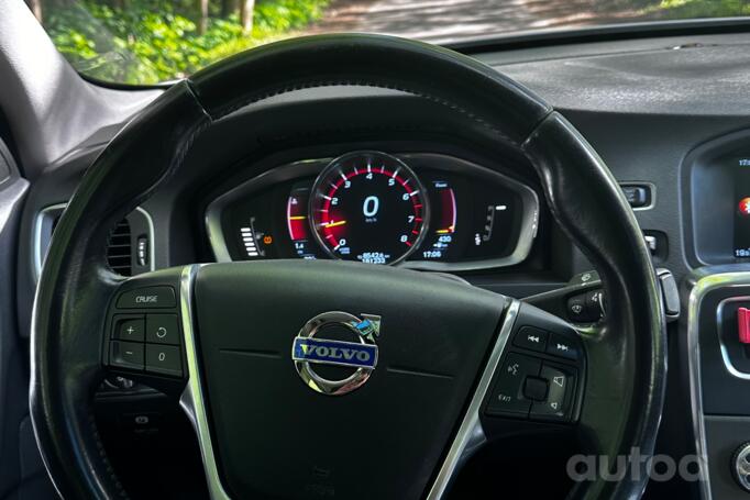 Volvo S60 2 generation [restyling] Sedan 4-doors