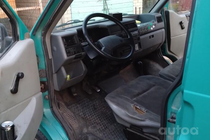 Volkswagen Transporter T4 Van