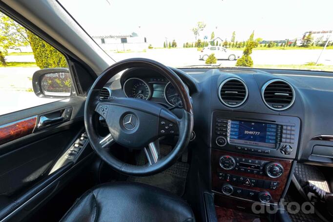 Mercedes-Benz GL-Class