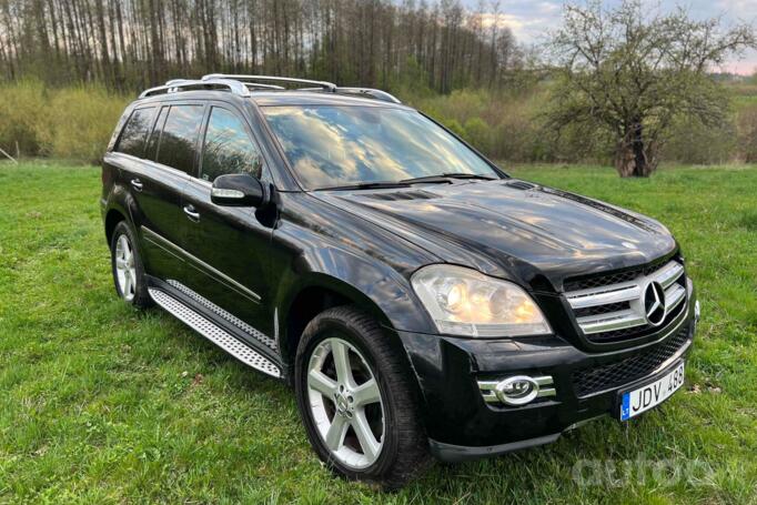 Mercedes-Benz GL-Class