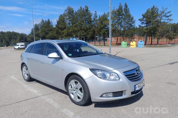 Opel Insignia A Sports Tourer OPC wagon 5-doors