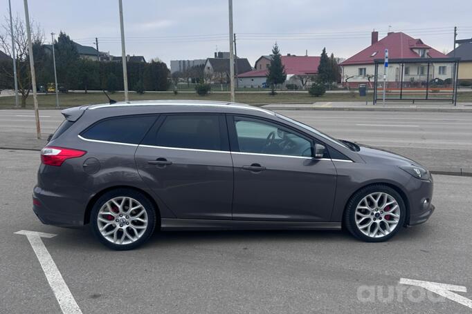 Ford Focus 3 generation ST wagon 5-doors