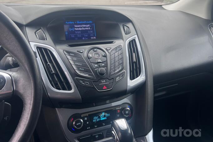 Ford Focus 3 generation ST wagon 5-doors