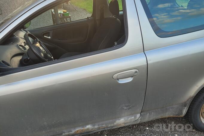 Toyota Yaris 1 generation [restyling]