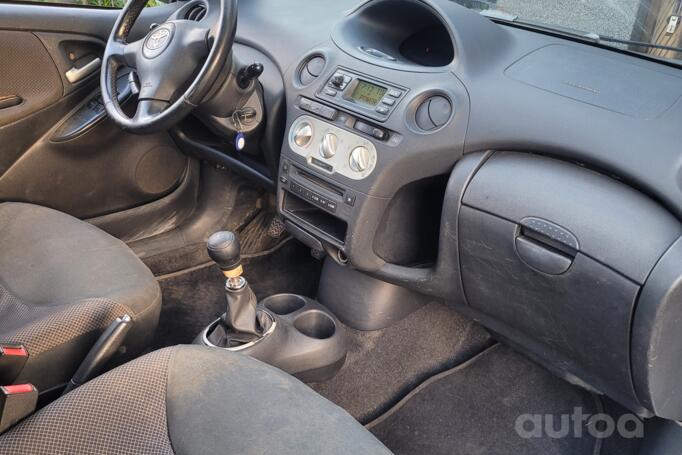 Toyota Yaris 1 generation [restyling]