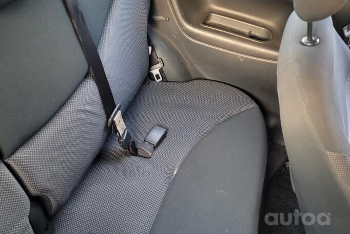 Toyota Yaris 1 generation [restyling]