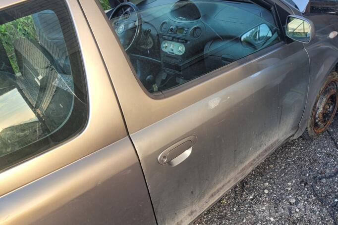 Toyota Yaris 1 generation [restyling]