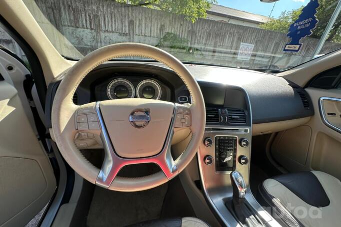 Volvo XC60 1 generation Crossover