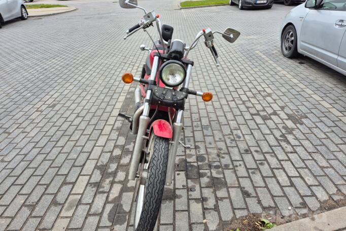 Suzuki Intruder