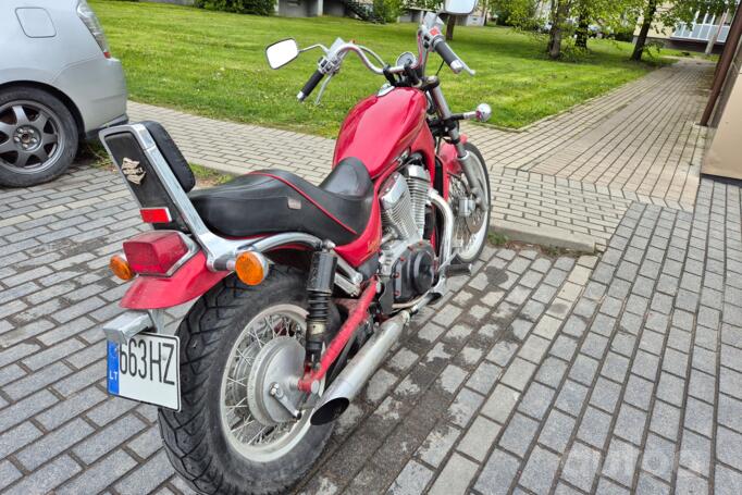 Suzuki Intruder