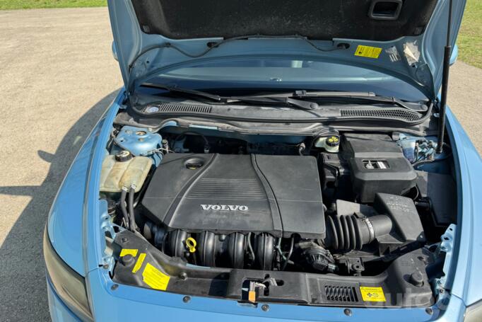 Volvo S40 2 generation Sedan