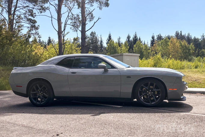 Dodge Challenger 3 generation [2th restyling] Coupe