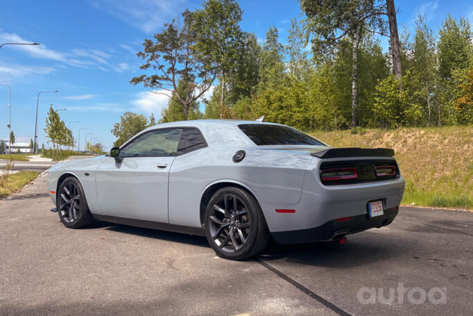 Dodge Challenger 3 generation [2th restyling] Coupe