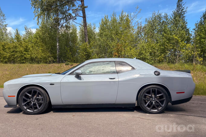 Dodge Challenger 3 generation [2th restyling] Coupe
