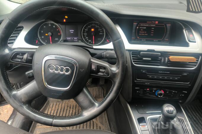 Audi A4 B8/8K Sedan 4-doors