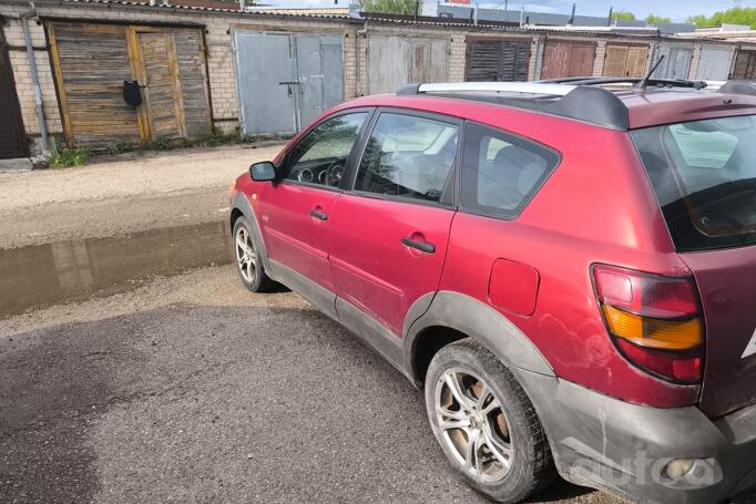 Pontiac Vibe 1 generation Hatchback