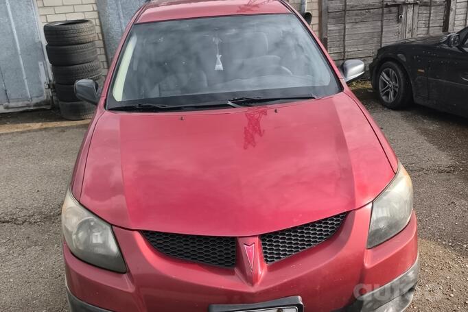 Pontiac Vibe 1 generation Hatchback