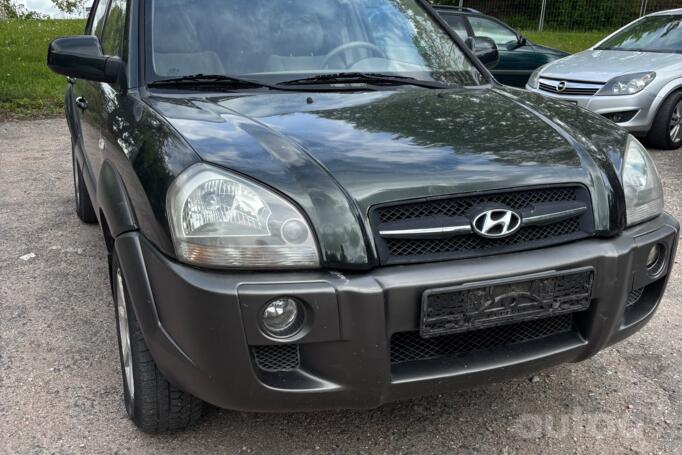 Hyundai Tucson 1 generation Crossover