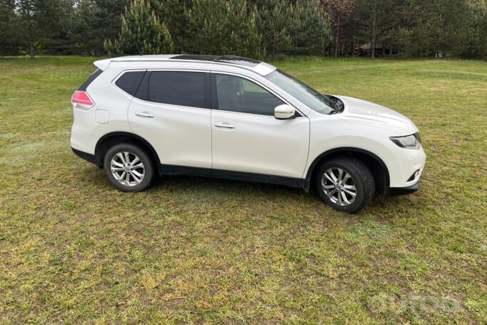 Nissan X-Trail T32 Crossover