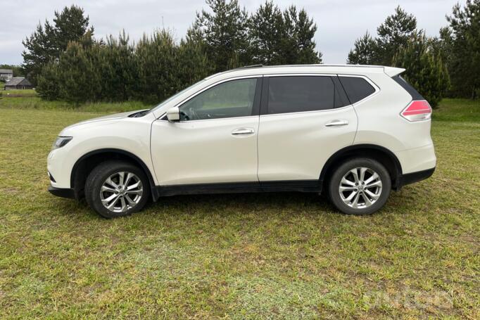 Nissan X-Trail T32 Crossover