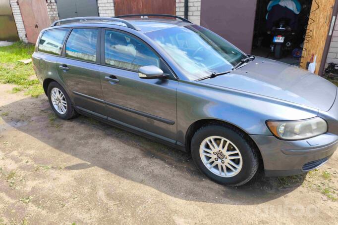 Volvo V50