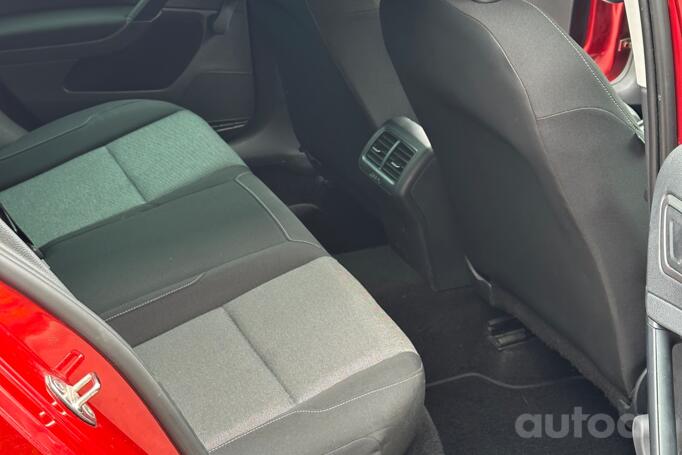 Volkswagen Golf 7 generation Hatchback 5-doors