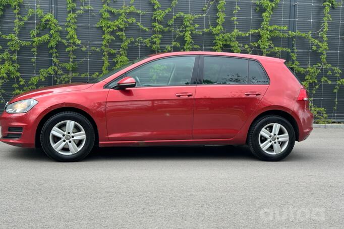 Volkswagen Golf 7 generation Hatchback 5-doors