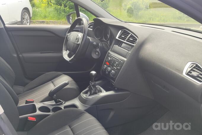 Citroen C4 2 generation Hatchback