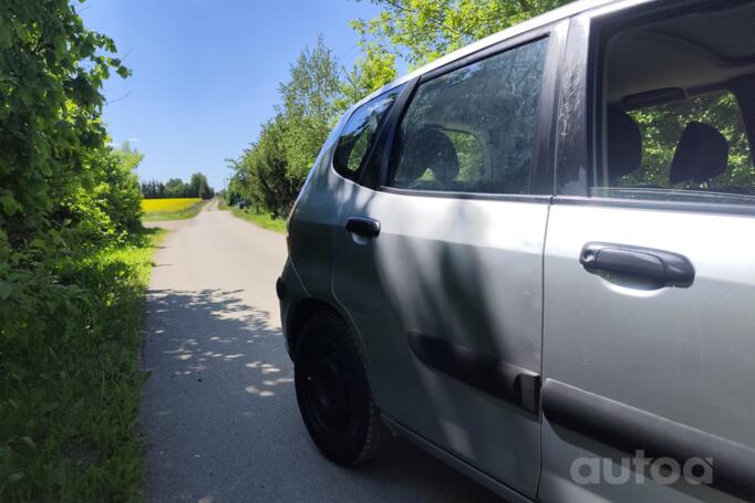 Honda Jazz 1 generation Hatchback