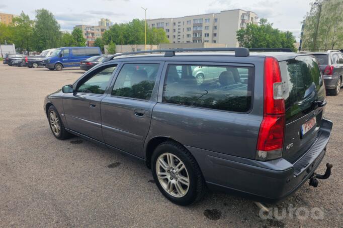 Volvo V70 2 generation [restyling] wagon 5-doors