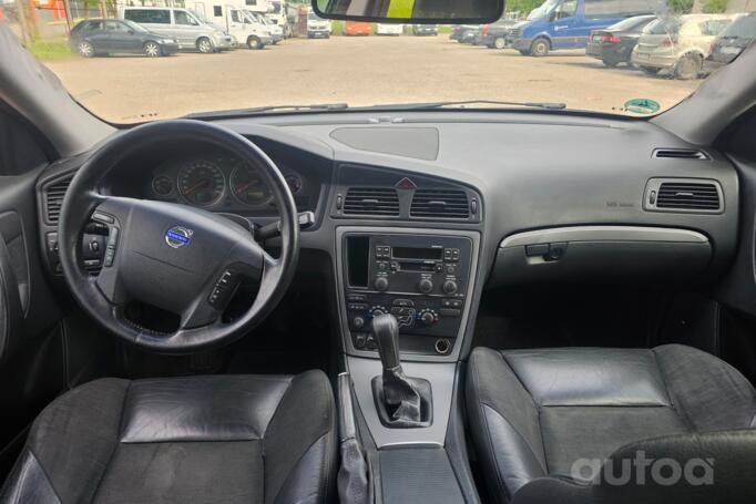 Volvo V70 2 generation [restyling] wagon 5-doors