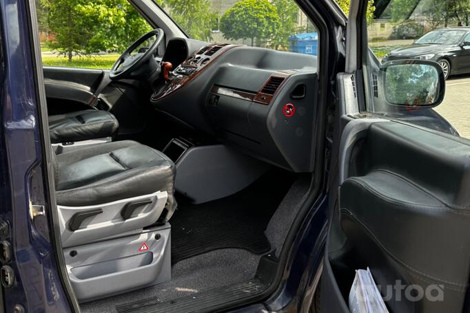 Mercedes-Benz V-Class W638 Minivan