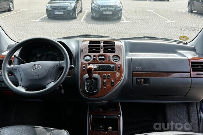 Mercedes-Benz V-Class W638 Minivan
