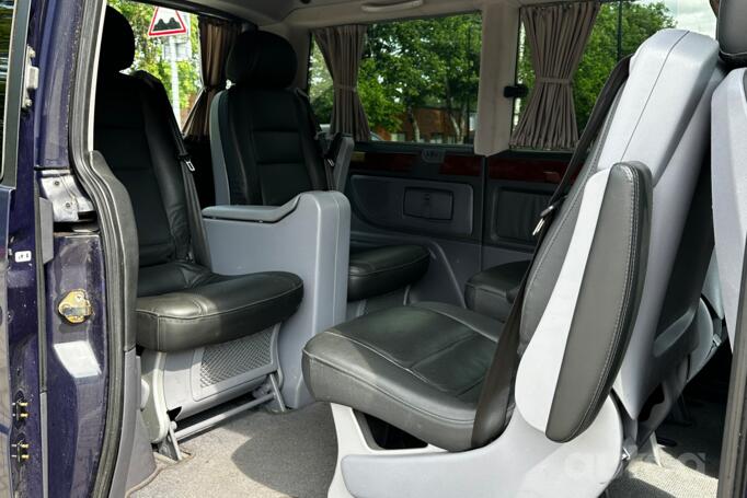 Mercedes-Benz V-Class W638 Minivan
