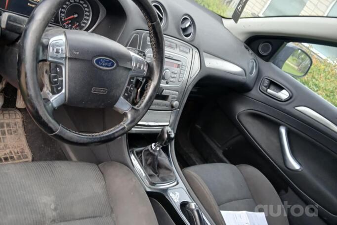 Ford Mondeo 4 generation wagon