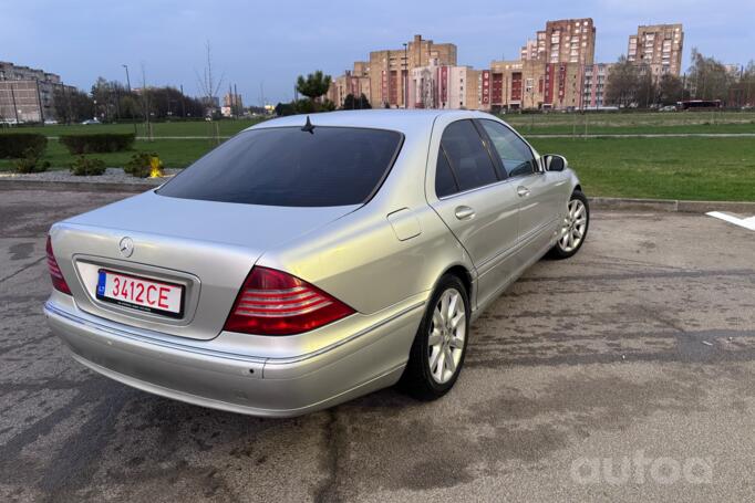 Mercedes-Benz S-Class W220 [restyling] Sedan 4-doors