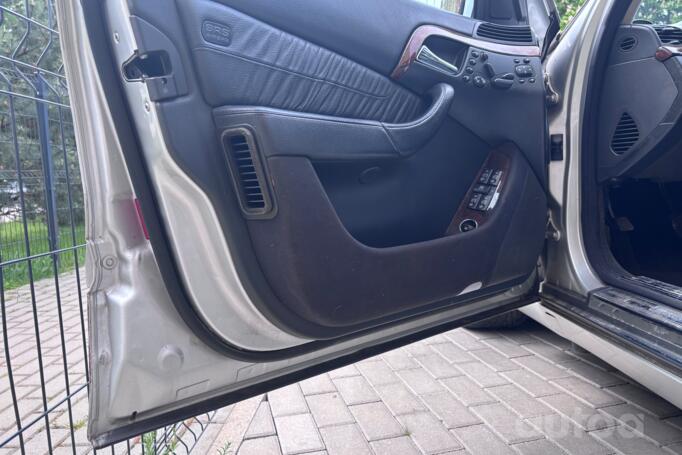Mercedes-Benz S-Class W220 [restyling] Sedan 4-doors